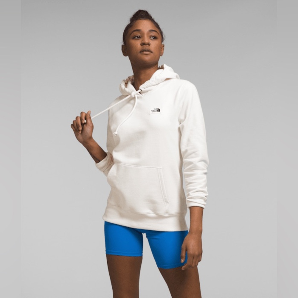 North Face. Women’s Heritage Patch Pullover Hoodie. Cream. Size Medium.